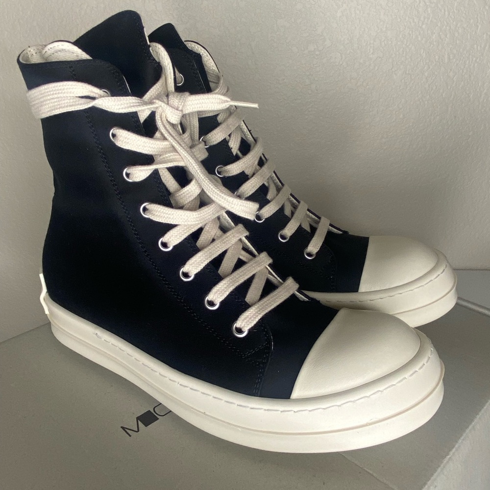 SOLD‼️ Brand New Rick Owens Drkshdw Sneaker 🖤 37.5 IT comes w/Drkshdw Tote